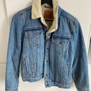 Levi's Classic Blue Denim Jacket with Cream Sherpa Collar